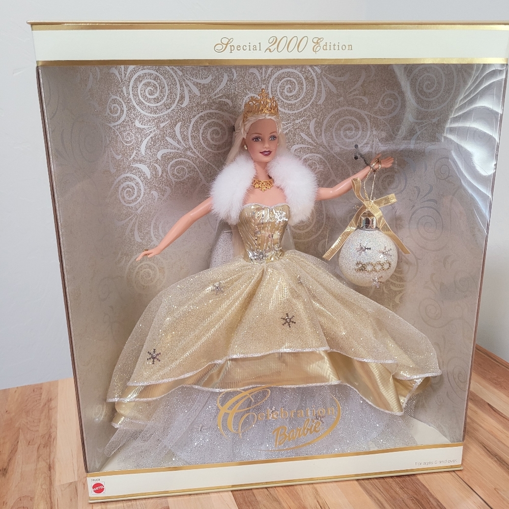 Mattel, Celebration Barbie with Ornament, Special 2000 Edition, 28269, Gold